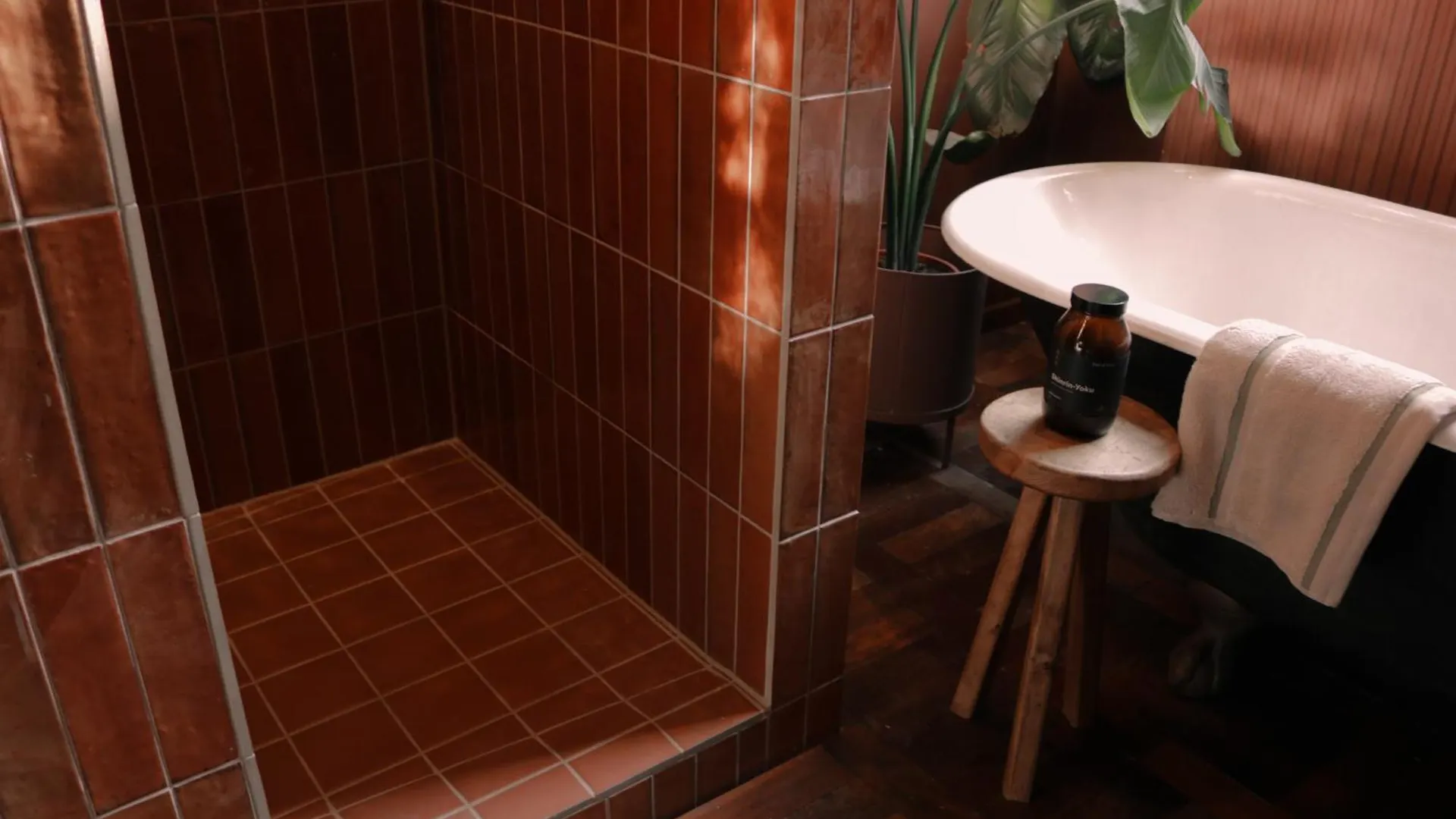 Mid-Century Studio London Apartman